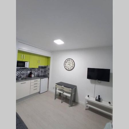 Apartamento Con Piscina A 2 Minutos De La Playa!!! Lloret de Mar Bagian luar foto
