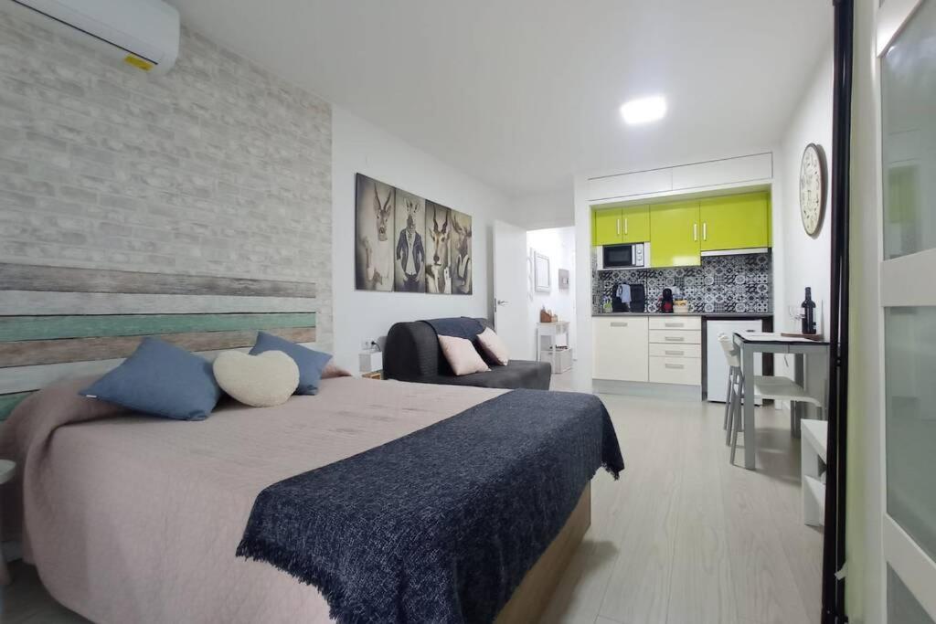 Apartamento Con Piscina A 2 Minutos De La Playa!!! Lloret de Mar Bagian luar foto