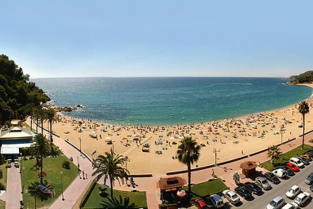 Apartamento Con Piscina A 2 Minutos De La Playa!!! Lloret de Mar Bagian luar foto
